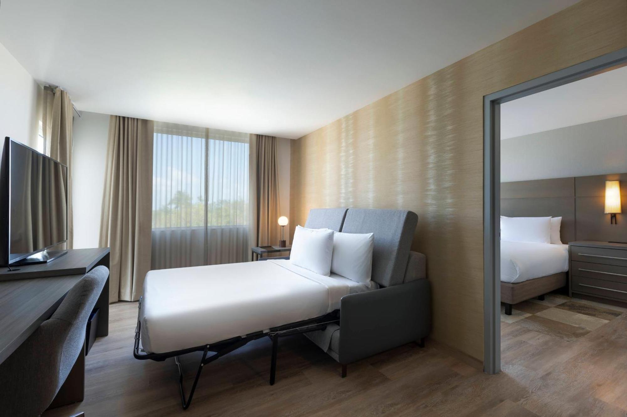 Residence Inn By Marriott Cancun Hotel Zone Eksteriør bilde